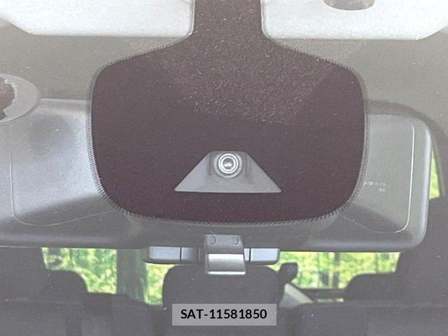 Nissan SERENA 2017-04 6717244-5
