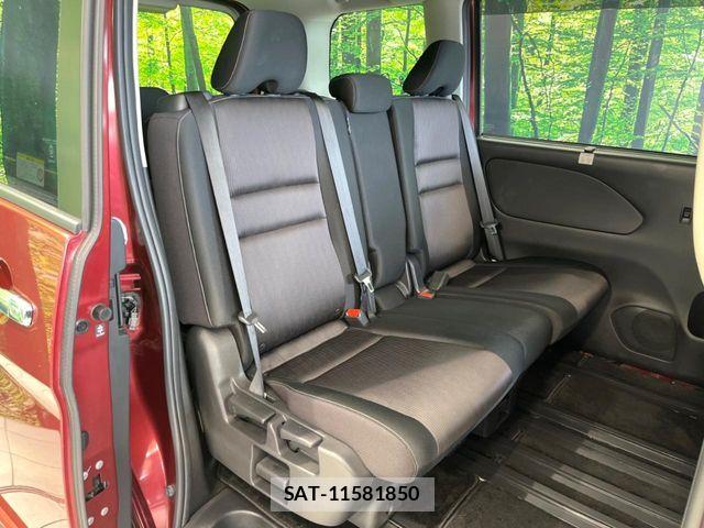 Nissan SERENA 2017-04 6717244-8