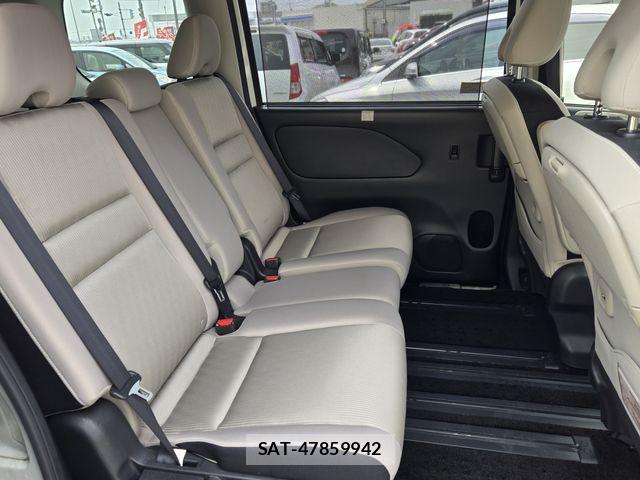 Nissan SERENA 2017-02 6753266-14