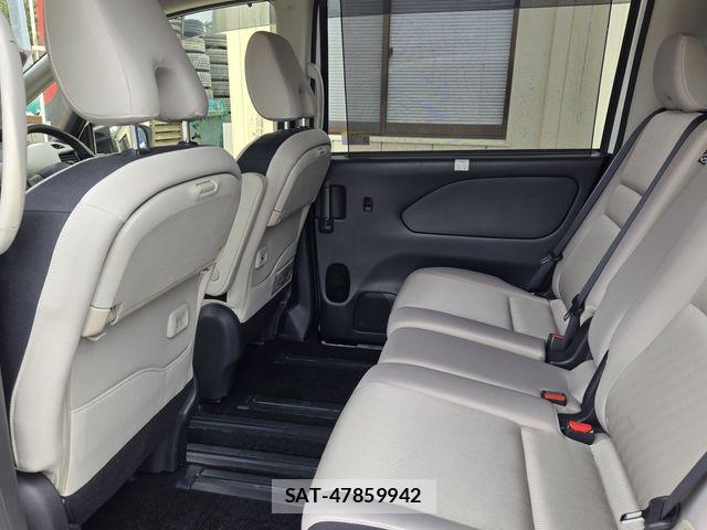 Nissan SERENA 2017-02 6753266-19