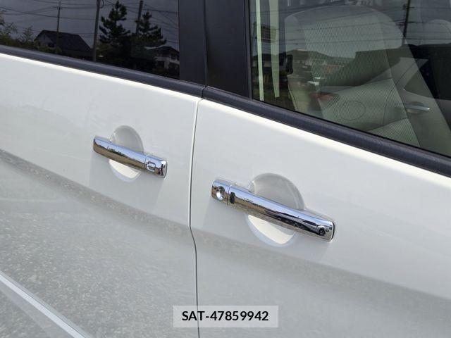 Nissan SERENA 2017-02 6753266-5
