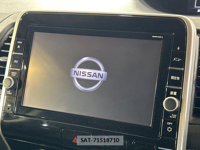 Nissan SERENA 2017-01 6753246-3
