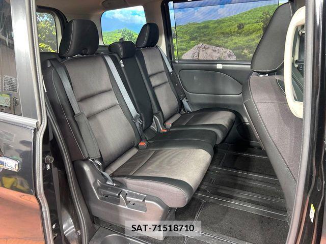 Nissan SERENA 2017-01 6753246-8