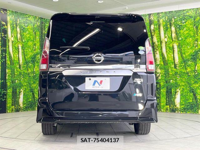 Nissan SERENA 2016-10 6753263-15