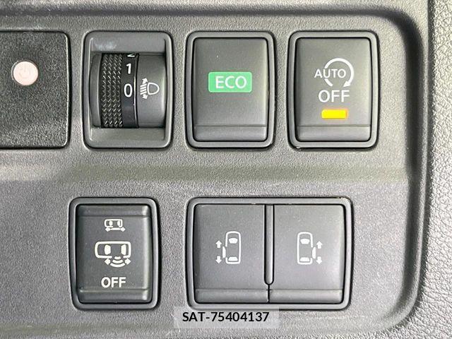 Nissan SERENA 2016-10 6753263-5