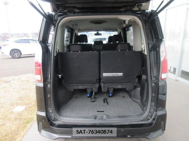 Nissan SERENA 2018-02 6753252-9