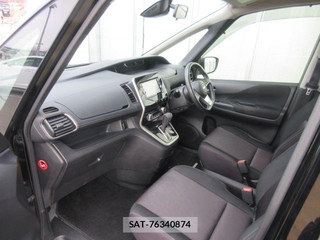 Nissan SERENA 2018-02 6753252-5