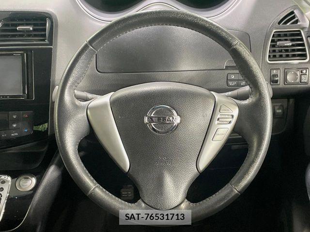 Nissan SERENA 2014-02 6753269-11