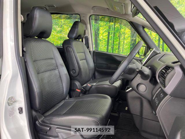 Nissan SERENA 2021-10 6753242-7