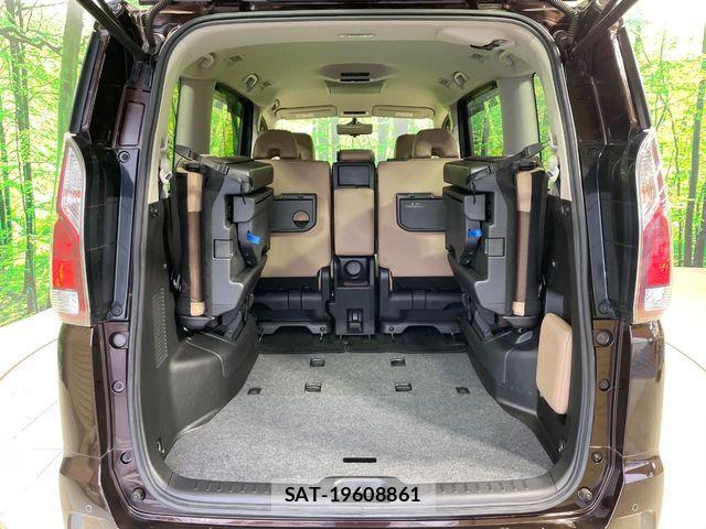 Nissan SERENA 2016-11 6753264-9
