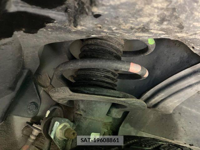Nissan SERENA 2016-11 6753264-19