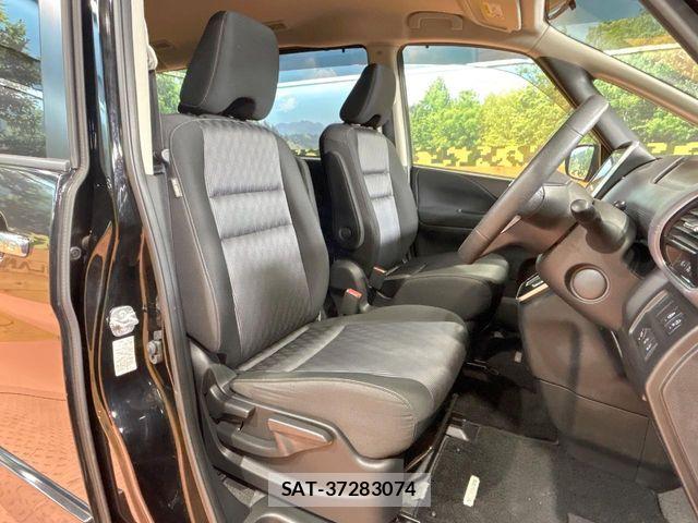 Nissan SERENA 2019-09 6753244-8