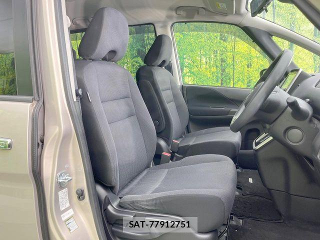 Nissan SERENA 2017-07 6817183-7
