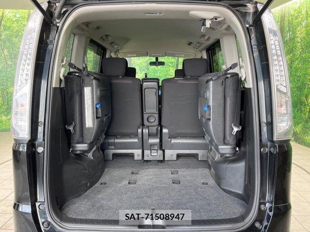 Nissan SERENA 2013-03 6817211-10