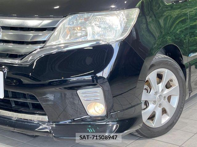 Nissan SERENA 2013-03 6817211-12