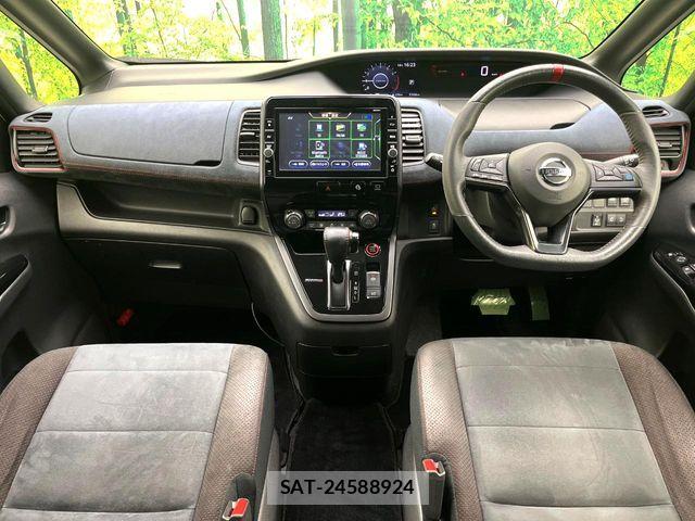 Nissan SERENA 2018-01 6817161-1