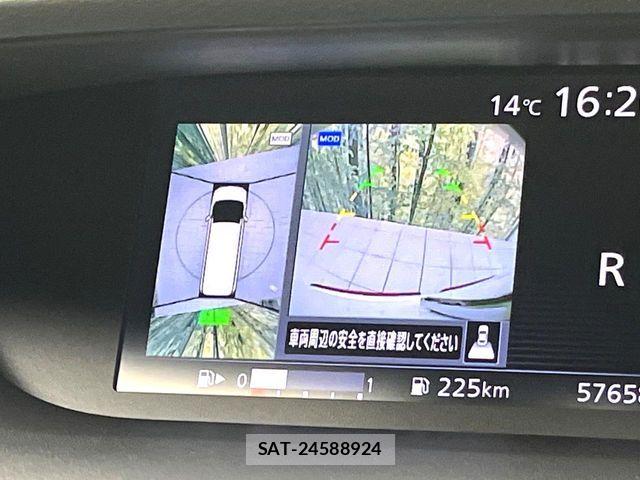 Nissan SERENA 2018-01 6817161-5