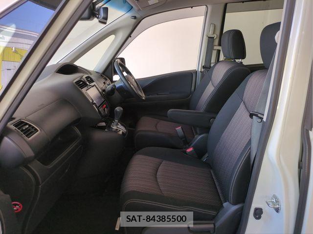 Nissan SERENA 2016-06 6912531-3