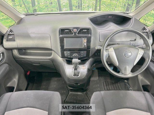 Nissan SERENA 2014-12 6912536-1