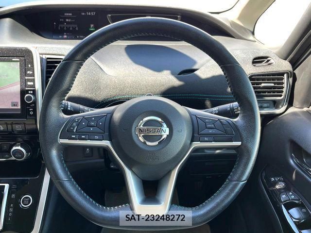 Nissan SERENA 2017-07 6912517-14