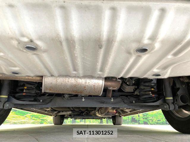 Nissan SERENA 2017-07 6912500-18