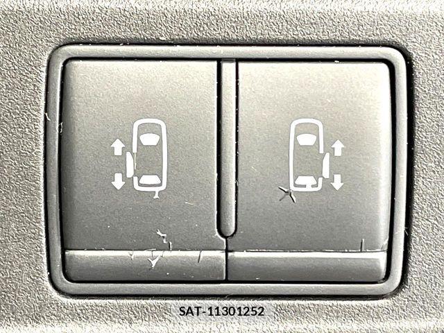 Nissan SERENA 2017-07 6912500-6