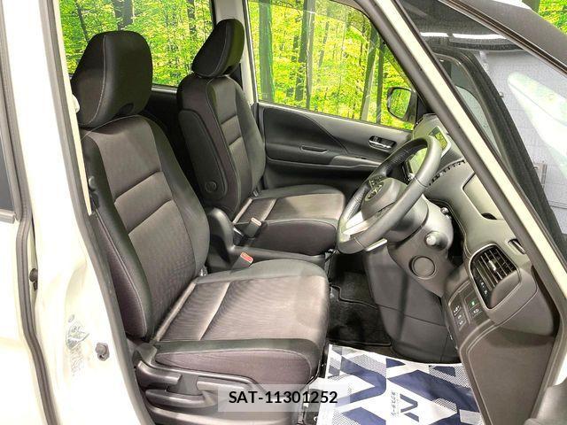 Nissan SERENA 2017-07 6912500-7