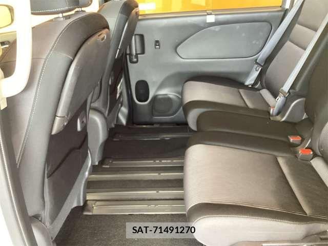 Nissan SERENA 2021-07 6912473-17