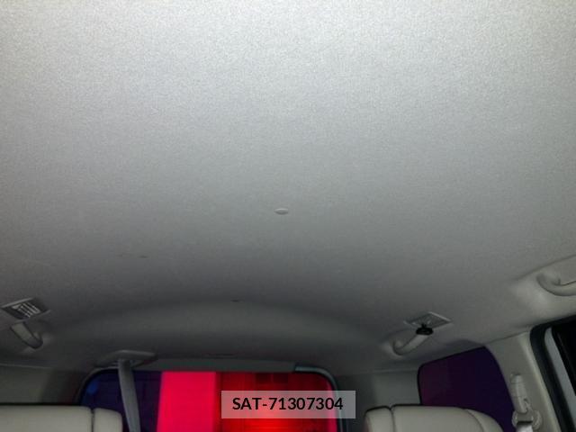 Nissan SERENA 2014-10 6912548-16