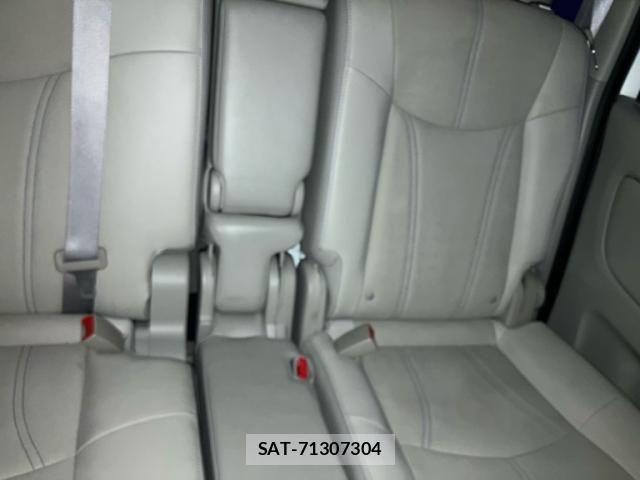 Nissan SERENA 2014-10 6912548-18