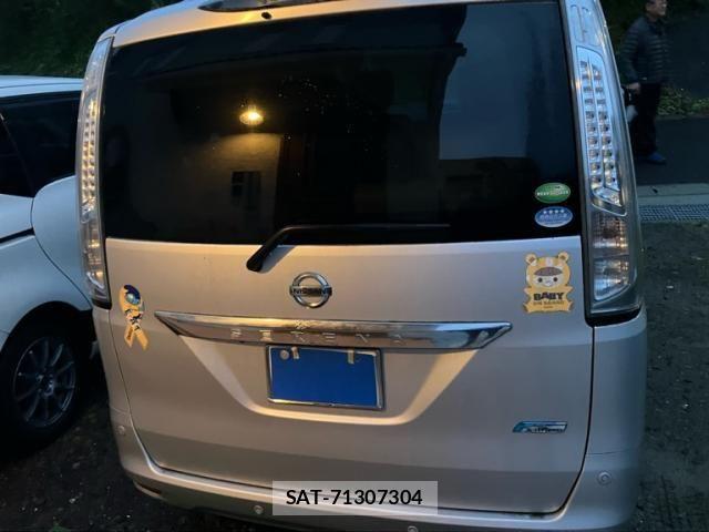 Nissan SERENA 2014-10 6912548-3