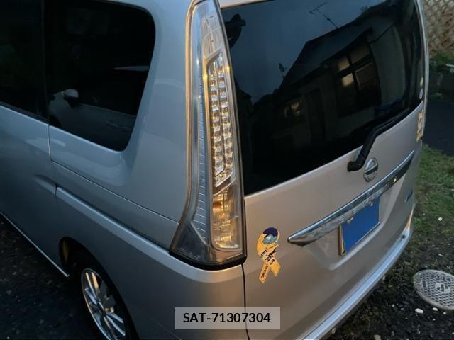 Nissan SERENA 2014-10 6912548-5