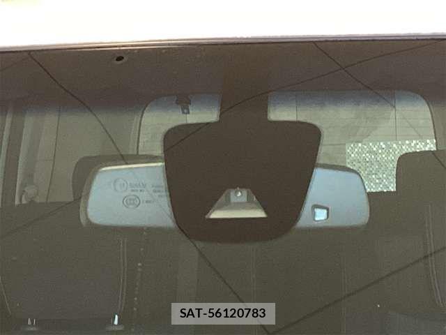 Nissan SERENA 2015-01 6912504-14
