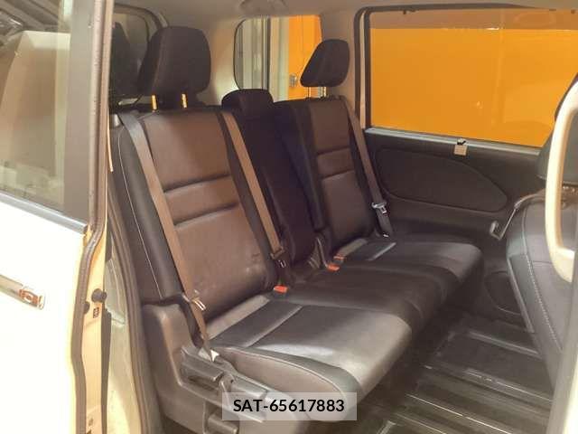 Nissan SERENA 2019-05 6912484-17