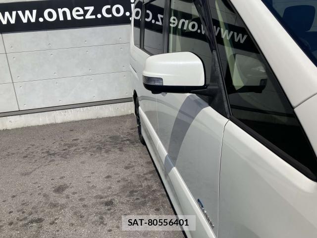 Nissan SERENA 2016-02 6912505-13