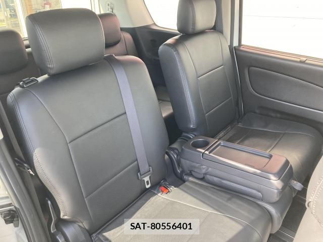 Nissan SERENA 2016-02 6912505-22