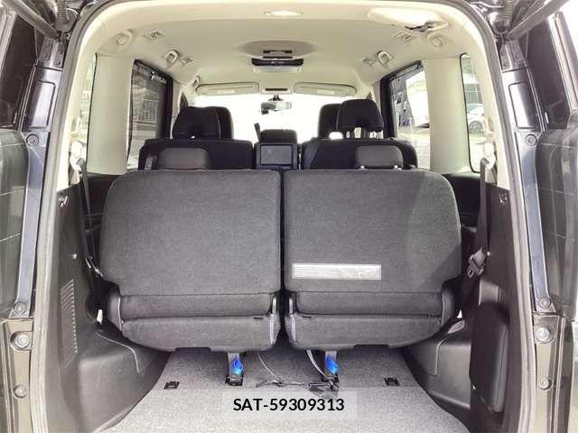 Nissan SERENA 2017-02 6912490-12