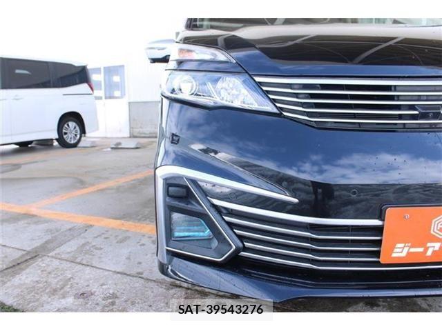 Nissan SERENA 2016-12 6912521-17