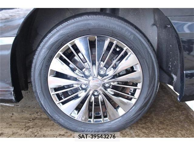 Nissan SERENA 2016-12 6912521-25
