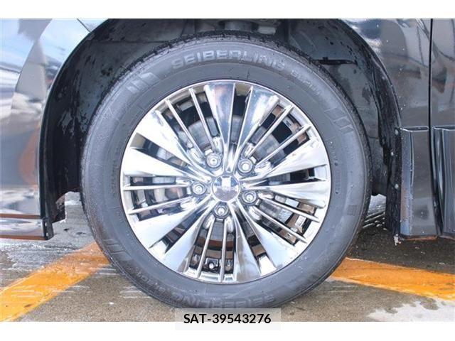 Nissan SERENA 2016-12 6912521-26