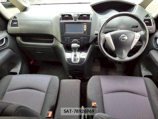 Nissan SERENA 2013-11 6912540-12