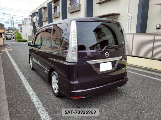 Nissan SERENA 2013-11 6912540-2