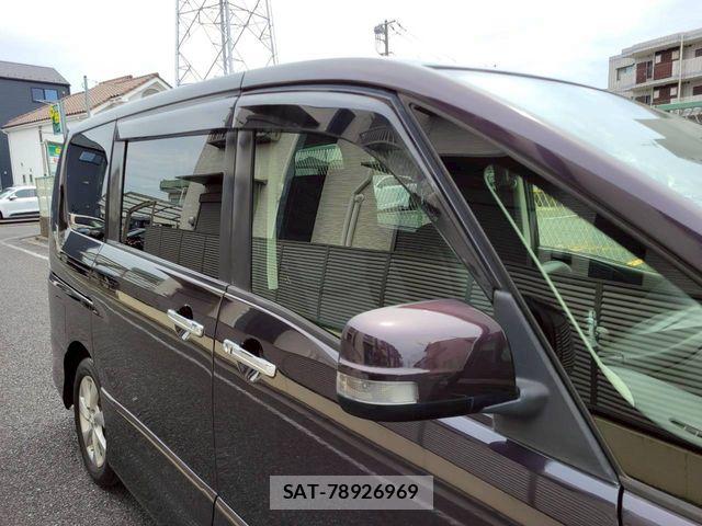 Nissan SERENA 2013-11 6912540-4
