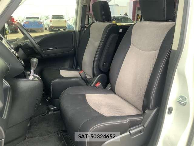 Nissan SERENA 2014-02 6912528-12