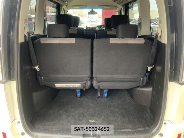 Nissan SERENA 2014-02 6912528-15