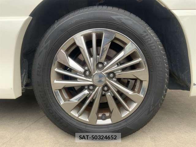 Nissan SERENA 2014-02 6912528-16