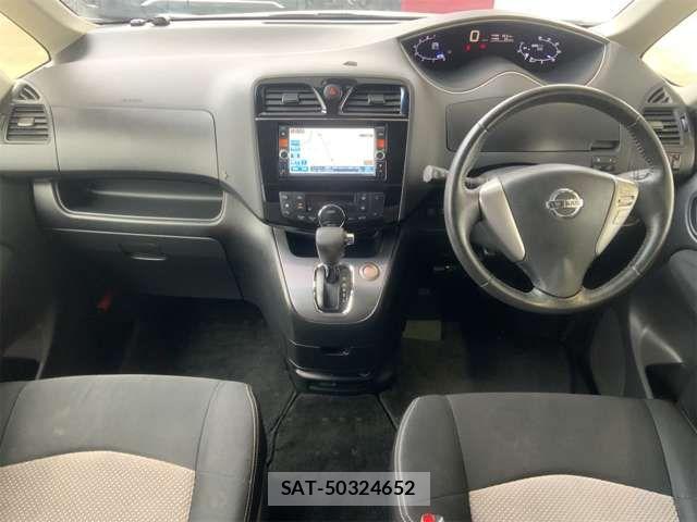 Nissan SERENA 2014-02 6912528-1