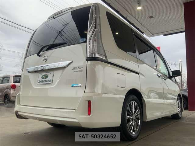 Nissan SERENA 2014-02 6912528-7