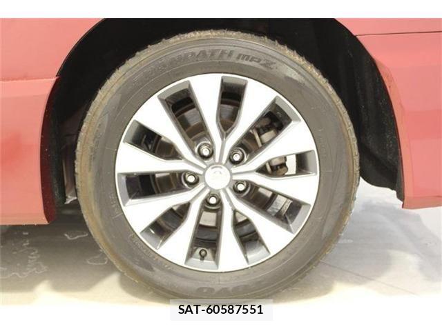 Nissan SERENA 2018-01 6912520-24