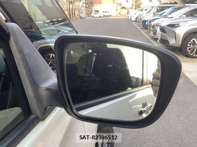 Nissan SERENA 2017-02 6912482-14